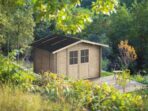 Alce Opera 250×250 – Gerätehaus aus Holz – Mit Fenstern und Doppelflügeltür – 250x250x207 cm